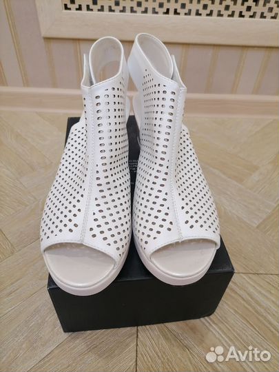 Сабо женские размер 39 белые