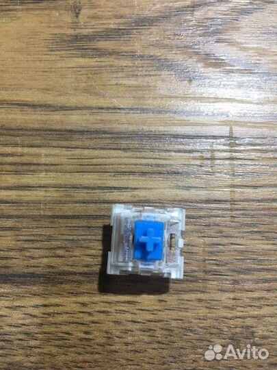 Свичи outemu blue б/у