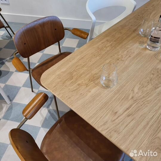 Стол из дуба