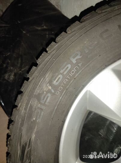 Nokian Tyres Hakkapeliitta Truck F 215/65 R16 105S