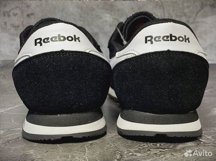 Кроссовки Reebok Classic черные