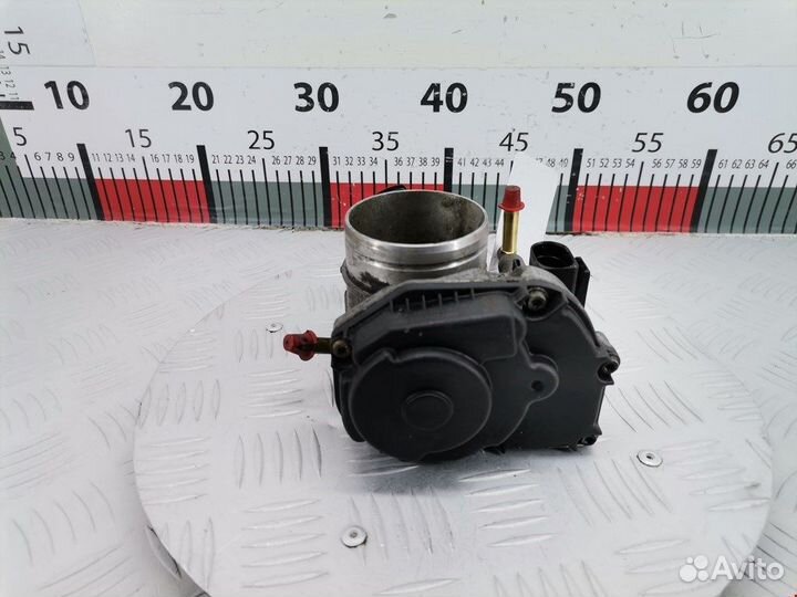 Заслонка дроссельная для Audi A3 8L 06A133064J