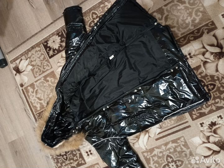 Продам пуховик