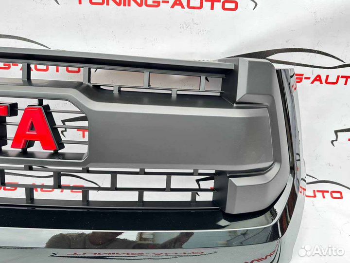 Решетка радиатора Toyota Tundra L4862