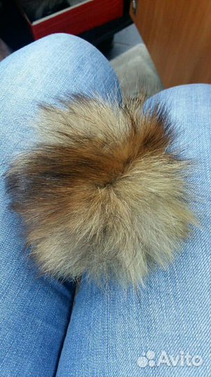Меховые помпоны