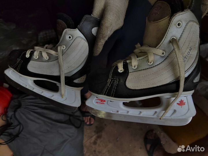 Коньки хоккейные
