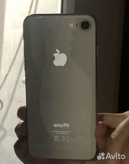 iPhone 8, 64 ГБ