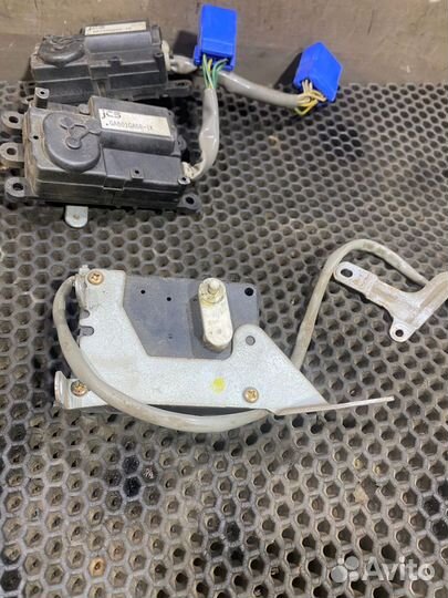 Сервопривод заслонки печки Мазда Mazda 626 GE FS
