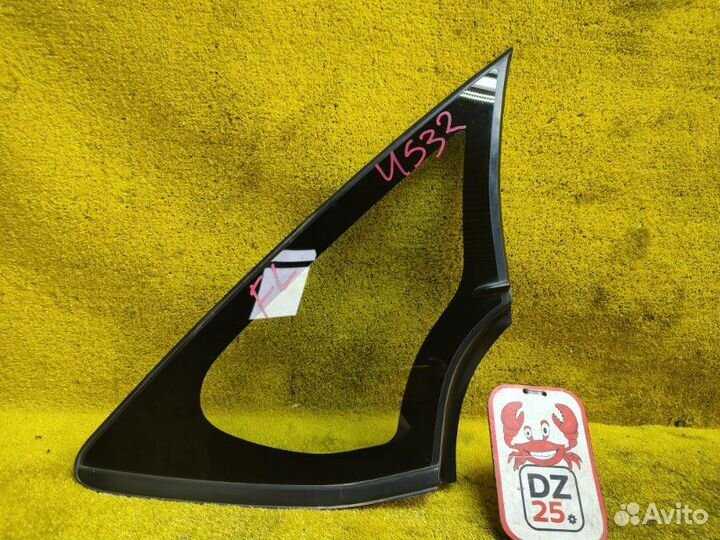 Стекло переднее левое Toyota Voxy/Noah/Esquire