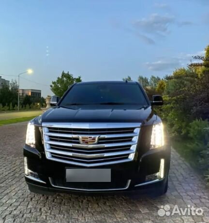 В разборе Cadillac Escalade 2020