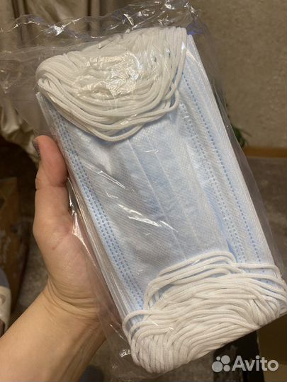 Маска трехслойная для лица одноразовая 50шт