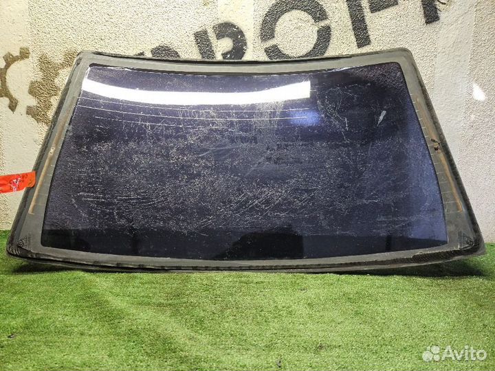 Стекло заднее на Ford Focus 1