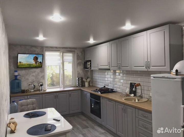 Кухонные гарнитуры