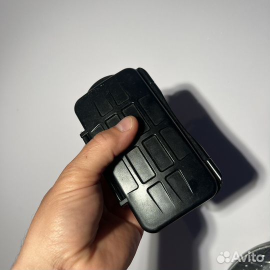 Водонепроницаемый кейс для флэшек