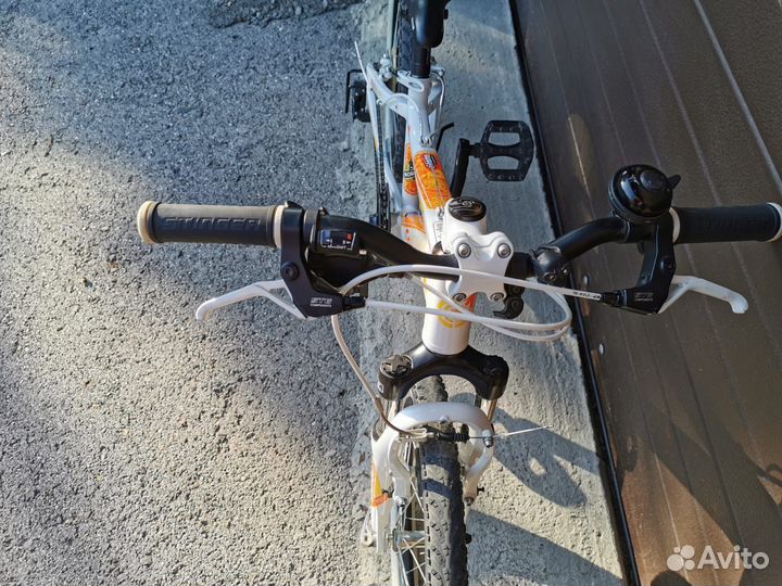 Велосипед колеса на 20