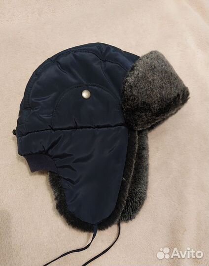 Зимняя шапка с мехом на мальчика