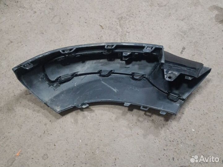 Накладка переднего бампера L Mercedes-Benz Gle