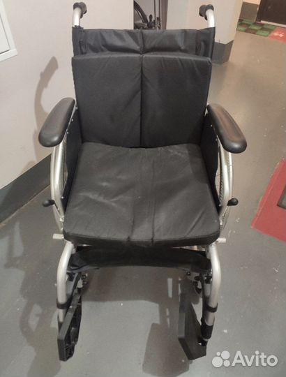 Инвалидная коляска складная бу