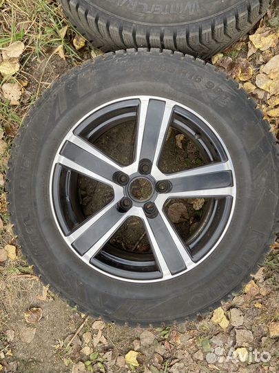Колеса зимние в сборе 215/65 R16