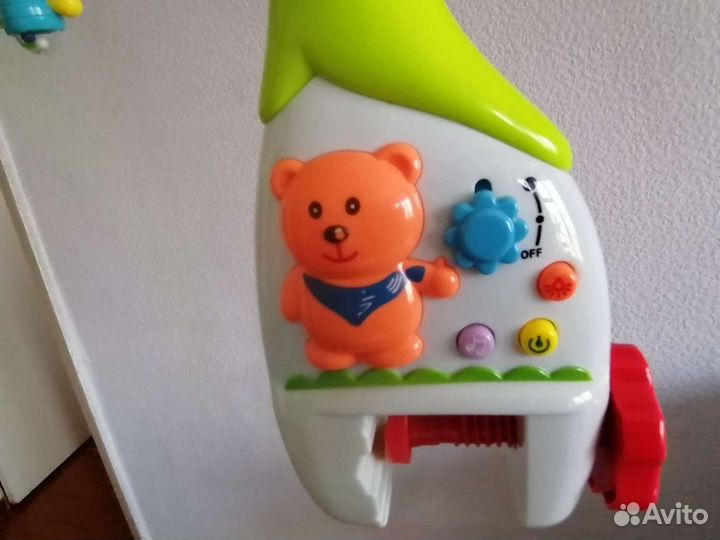 Мобиль на детскую кроватку