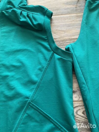 Костюм спортивный