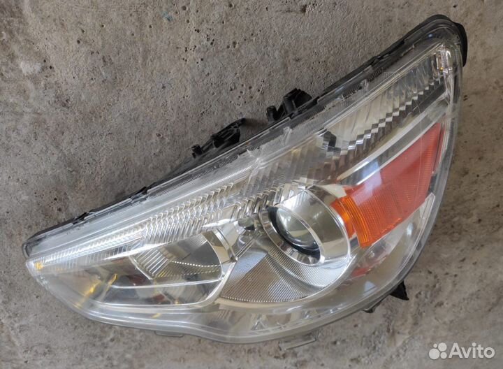 Фара левая Mitsubishi ASX с 2010