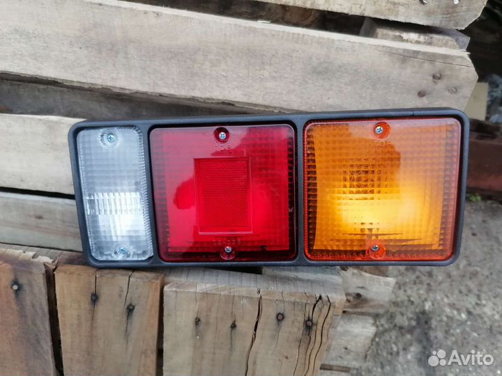 Стоп сигнал на исудзу и Хино