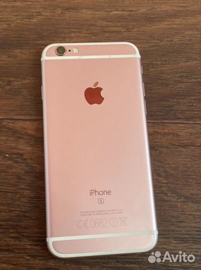 Телефон iPhone 6s