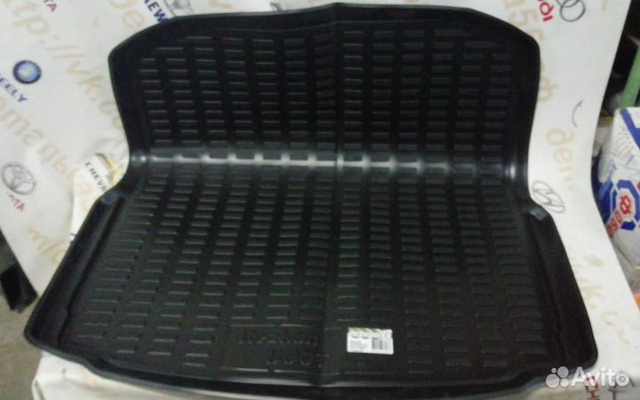 Коврик в багажник новый Skoda Octavia A7c 17 года