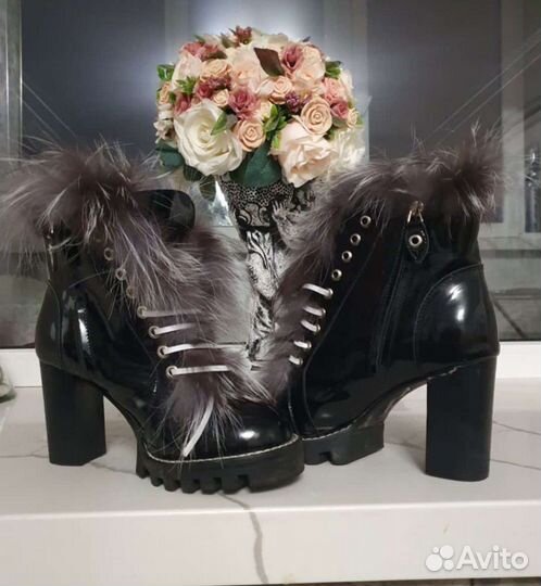 Ботинки женские Louis Vitton весенние 40 размер