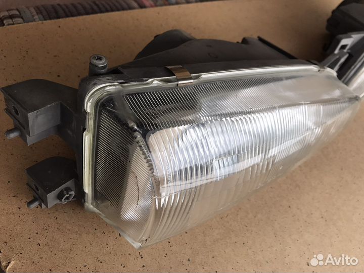 1 Комплект (Лев+Прав) - Фары на Субару WRX STI