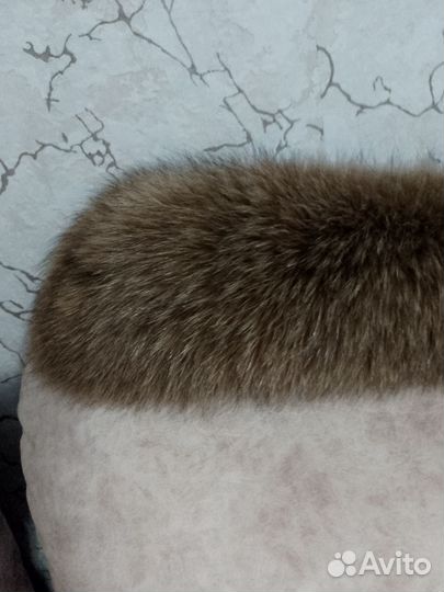 Меховой воротник песец