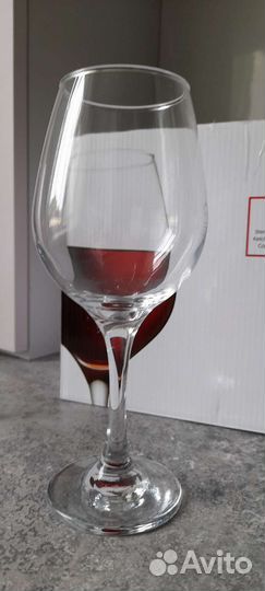 Бокалы для вина новые