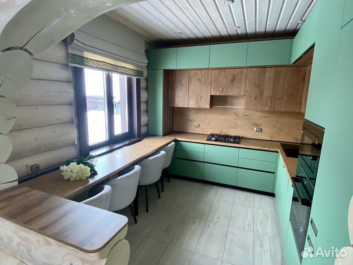 Кухонный гарнитур в частный дом