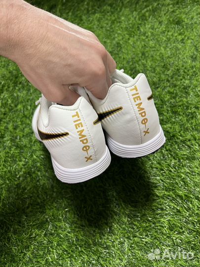 Шиповки nike tiempo