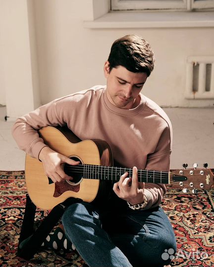 Преподаватель по гитаре. Уроки игры на гитаре