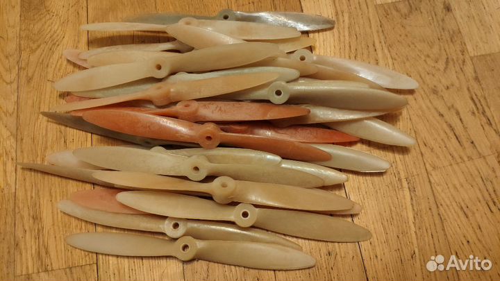 Винт авиамодельный 200*100