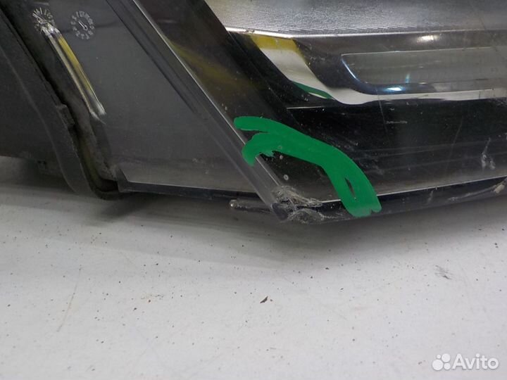 Фара правая на Audi Q3