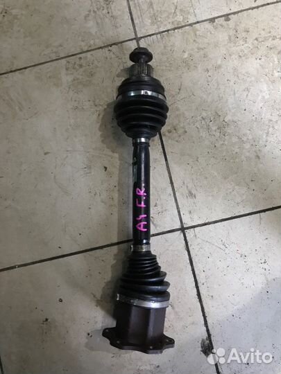 Привод передний правый Audi A4 cdnf 2010