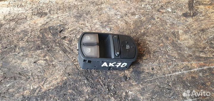 Блок управления стеклоподъемниками Opel Corsa D 2