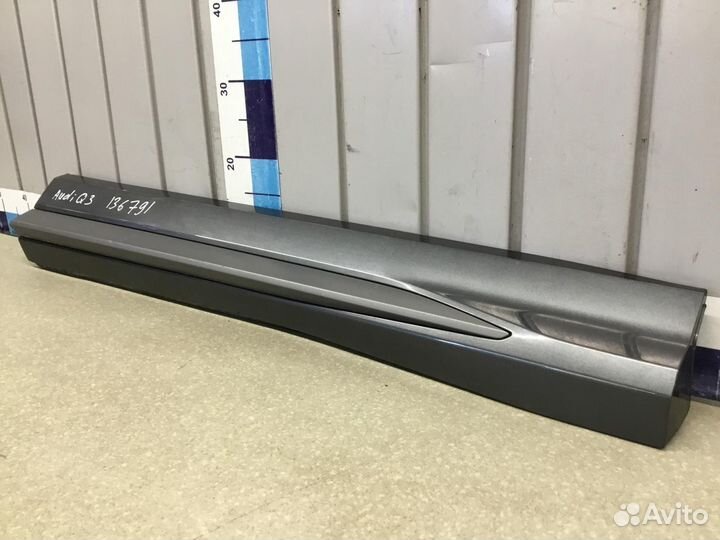 Накладка двери передней правой Audi Q3 (F3) 2018