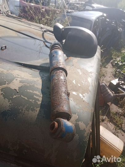 Амортизатор передний Volkswagen Transporter Т4