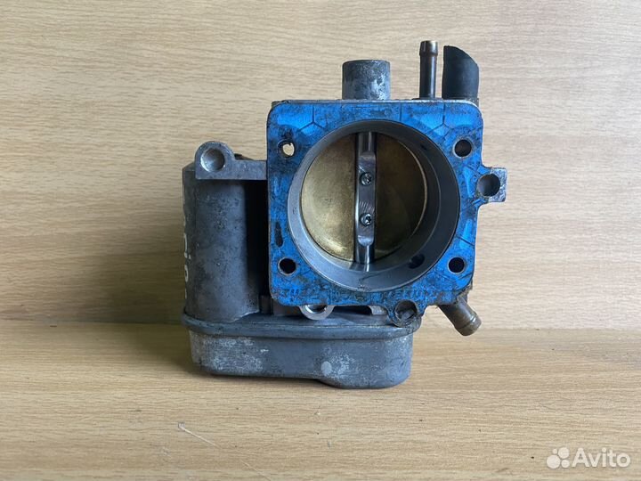 Дроссельная заслонка Opel Zafira A 1.8