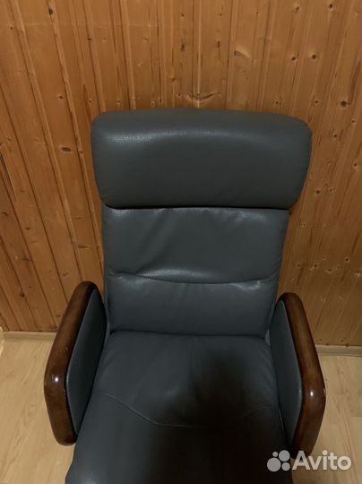 Кресло руководителя chairman 417 б/у