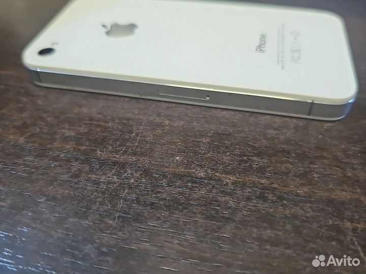 iPhone 4S, 8 ГБ