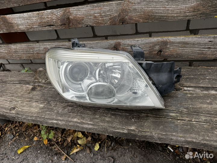 Фара правая mitsubishi outlander