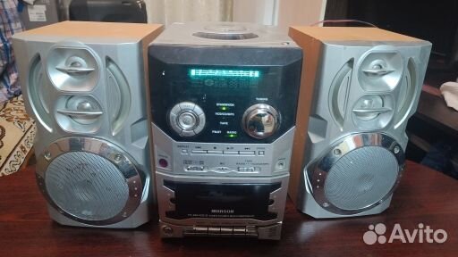 Продается музыкальный центр