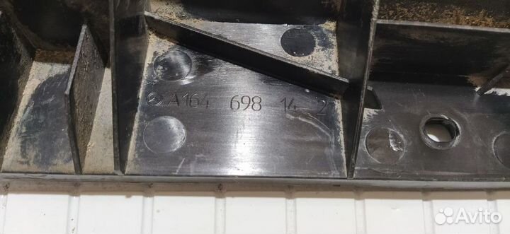 Кронштейн порога задний правый Mercedes W164