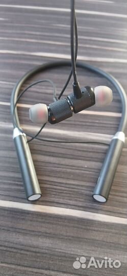 Беспроводные наушники