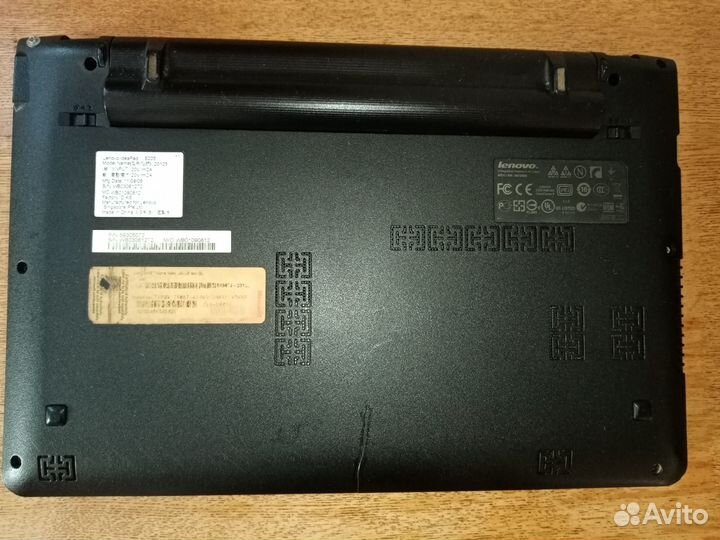 Нетбук Lenovo S205